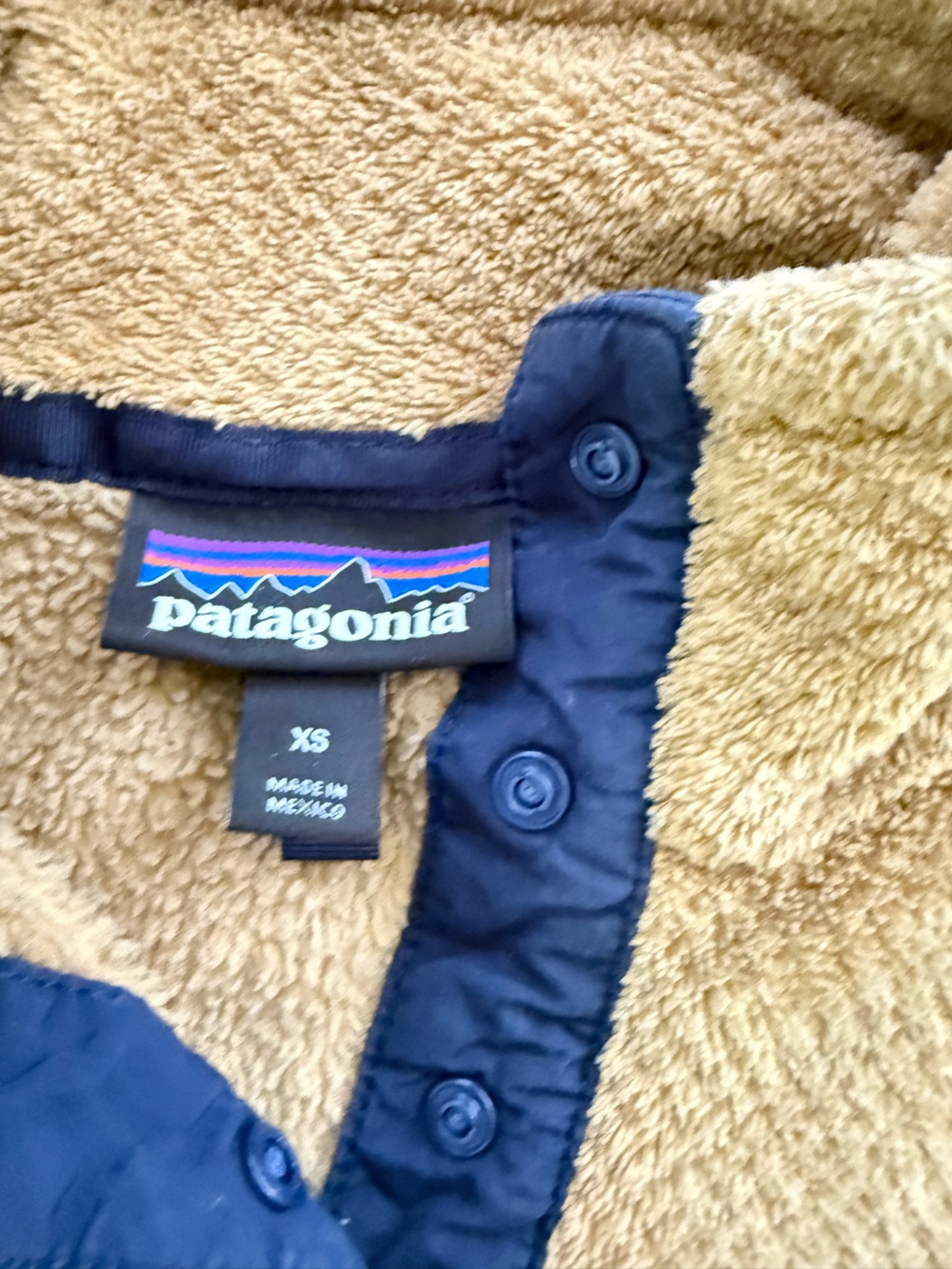 Patagonia Tan Fleece Pullover with Navy Chest Pocket - Picture 3 of 6